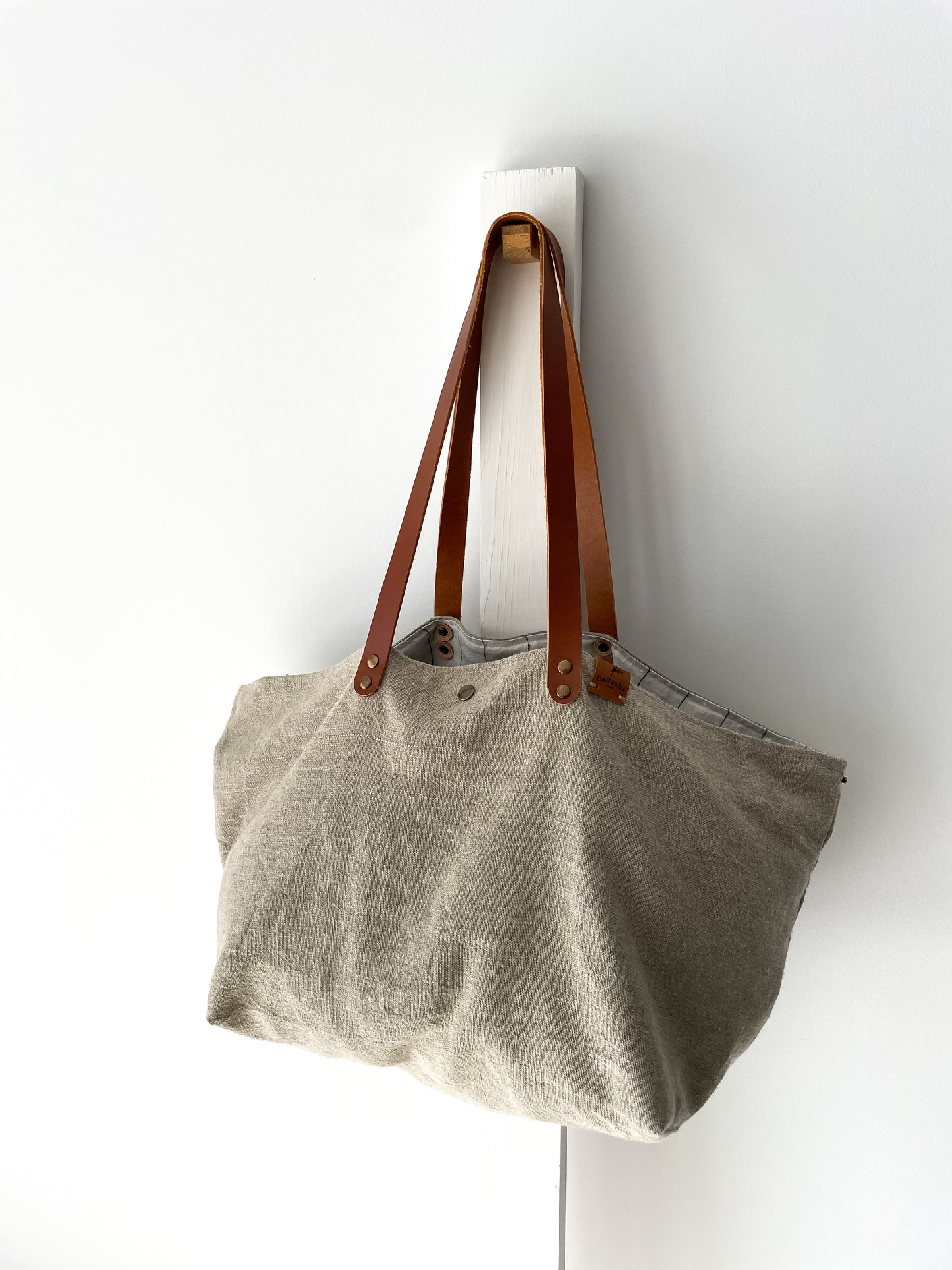 PETITE bag: natural with leather handles