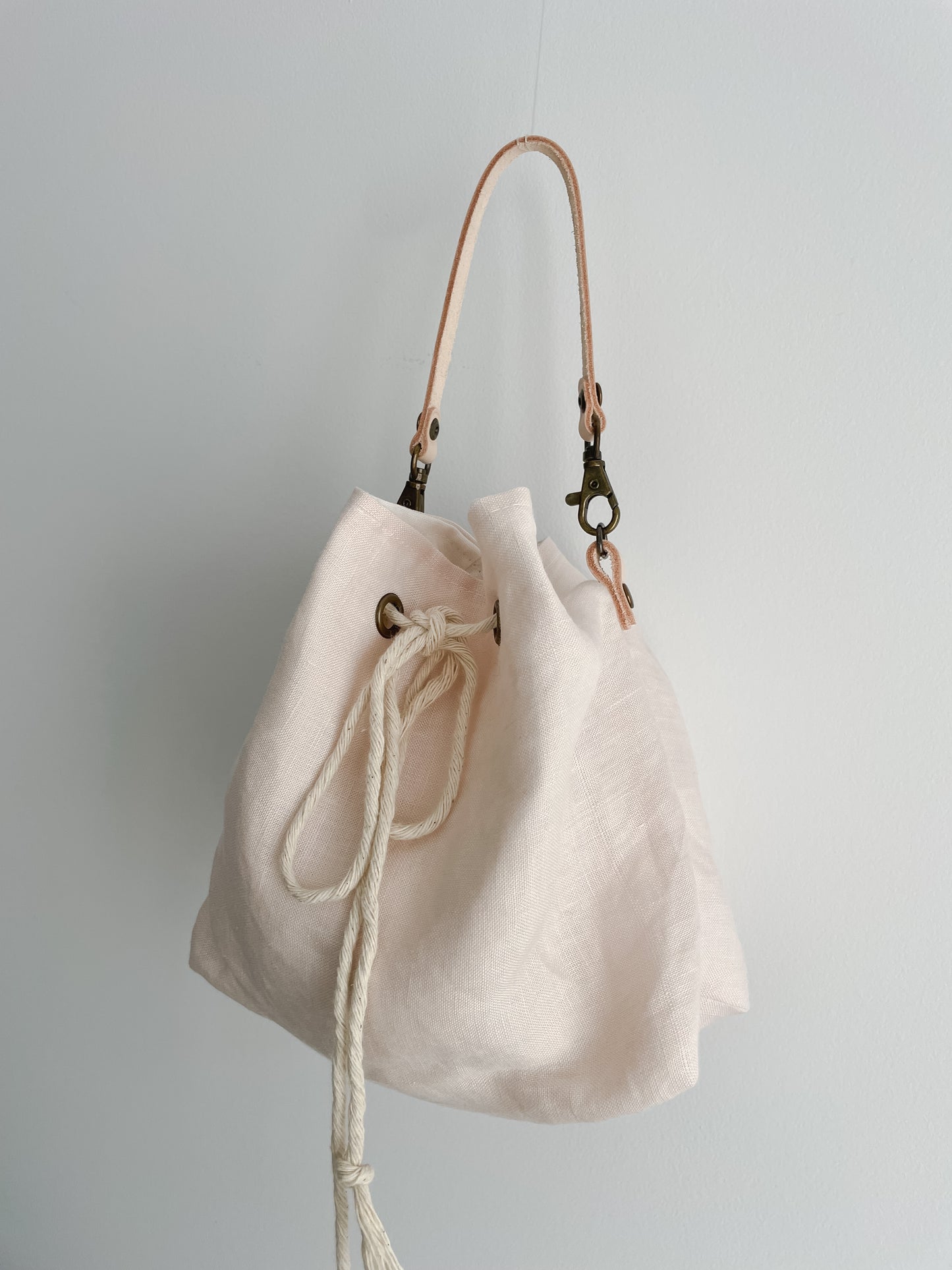 Haná - Handbag/Crossbody bag: Creamy Pink