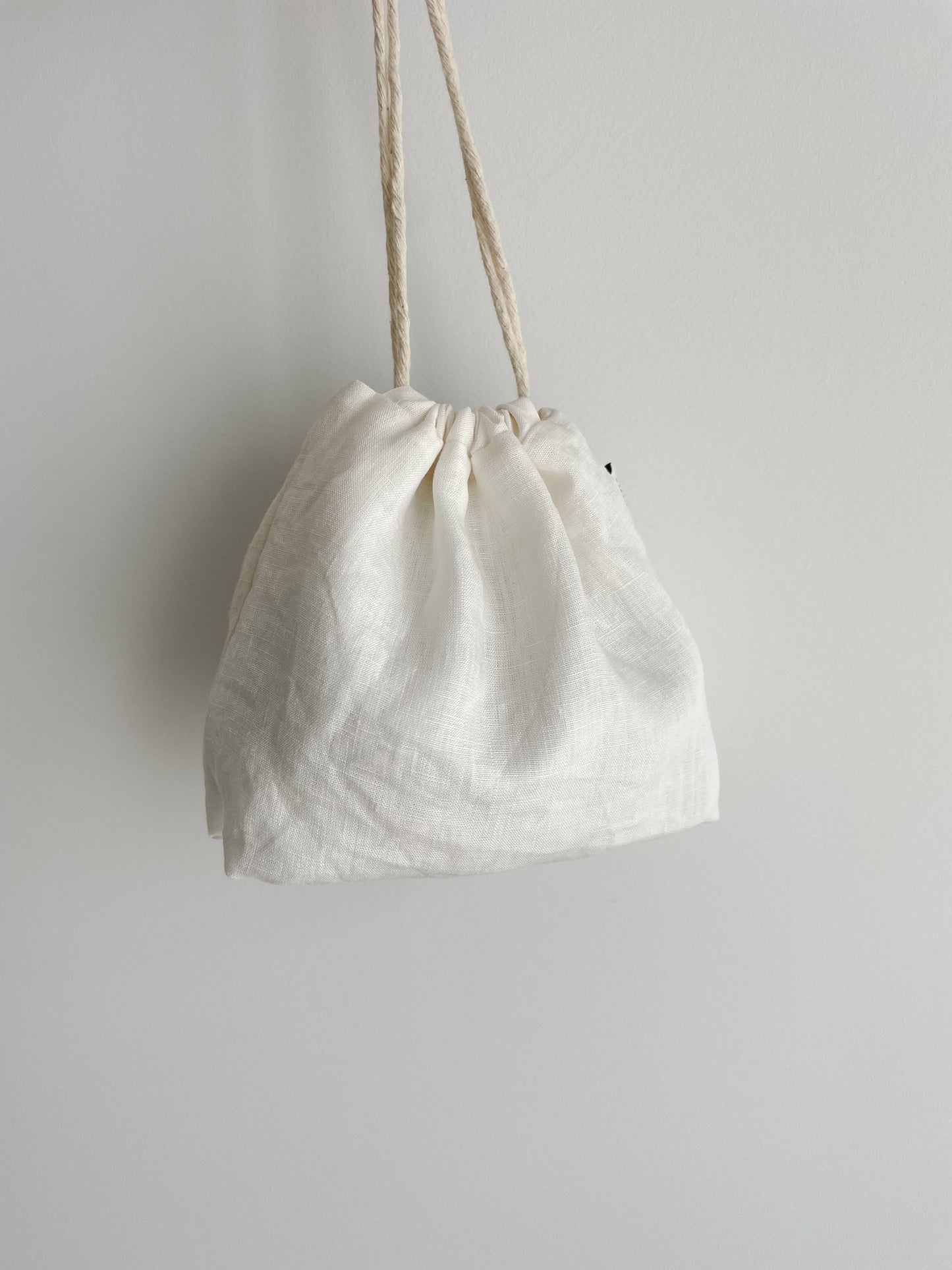 Drawstring bag: Uni - white