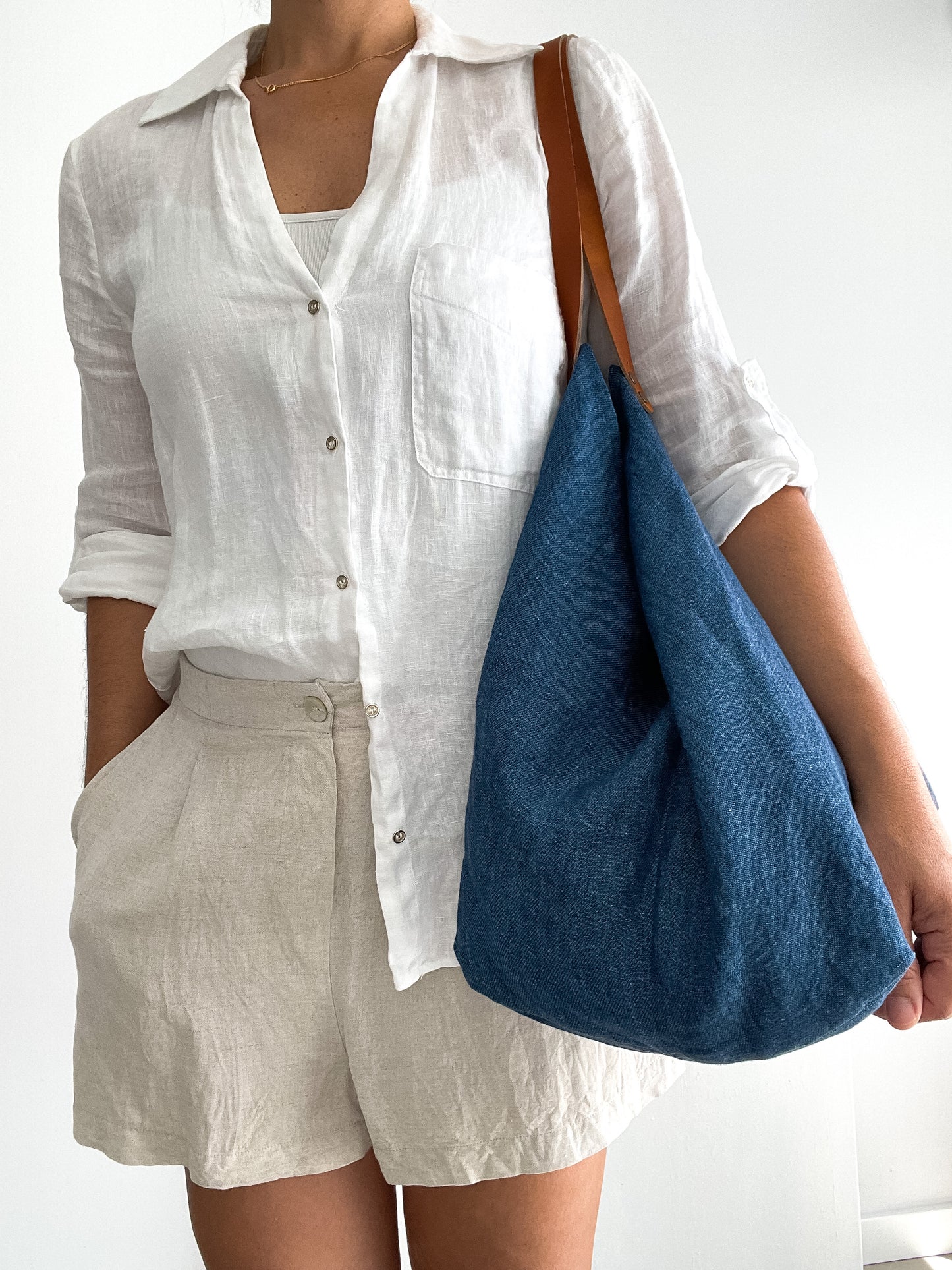 MIDI bag: indigo, leather handles