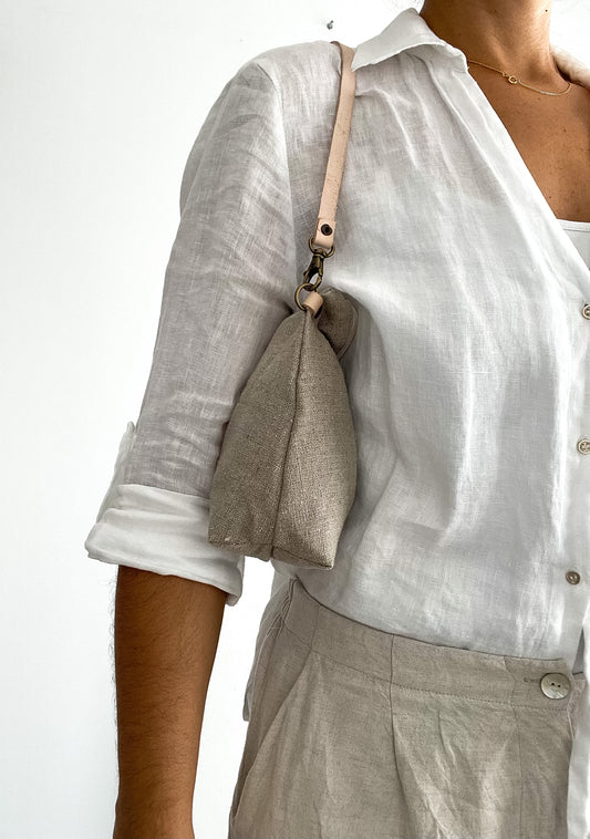 Slouchy pouch: natural