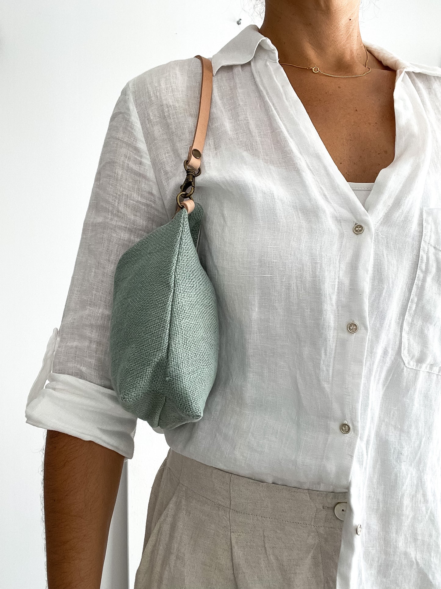 Slouchy pouch: green