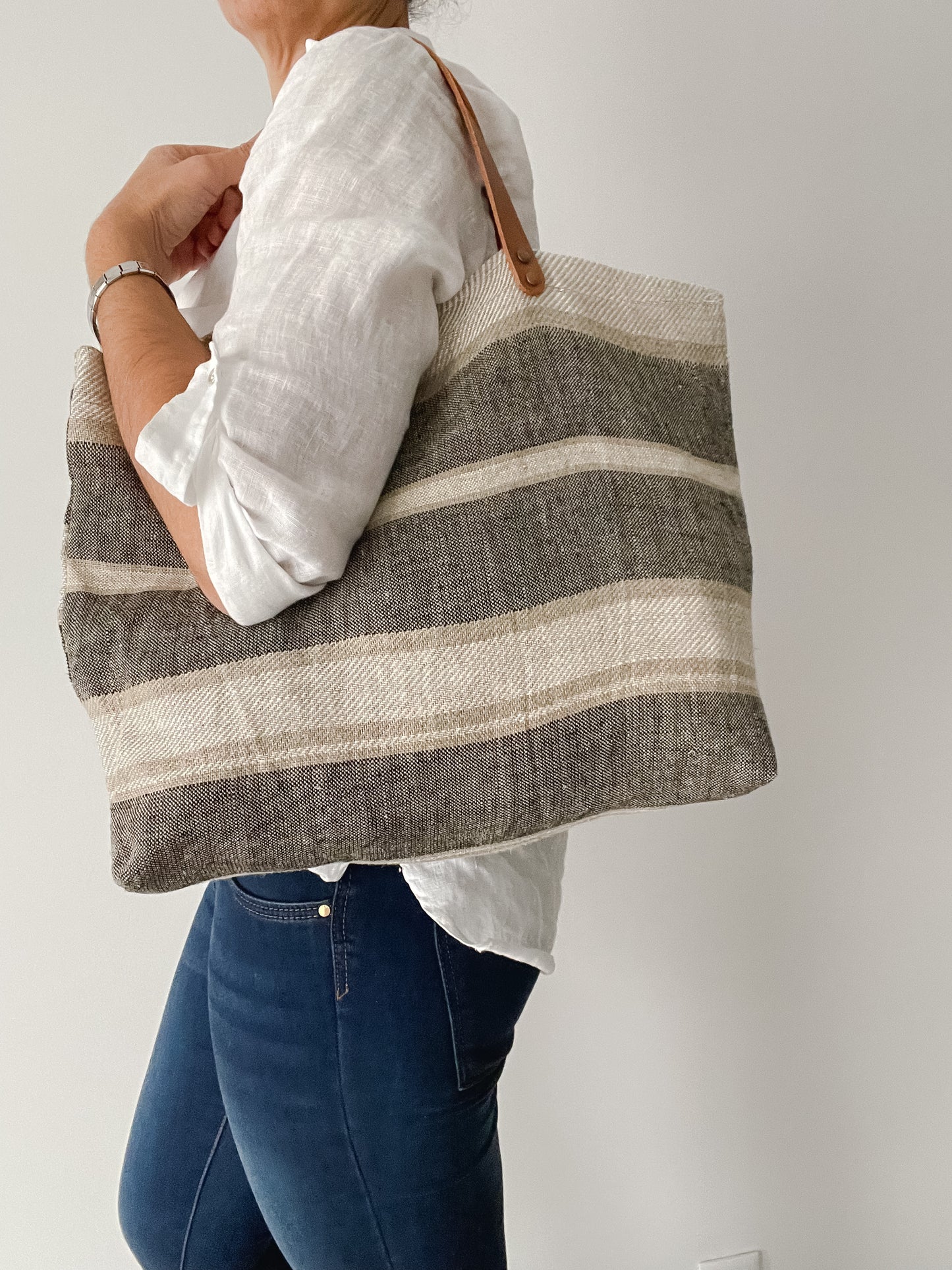 Field tote - large stripes